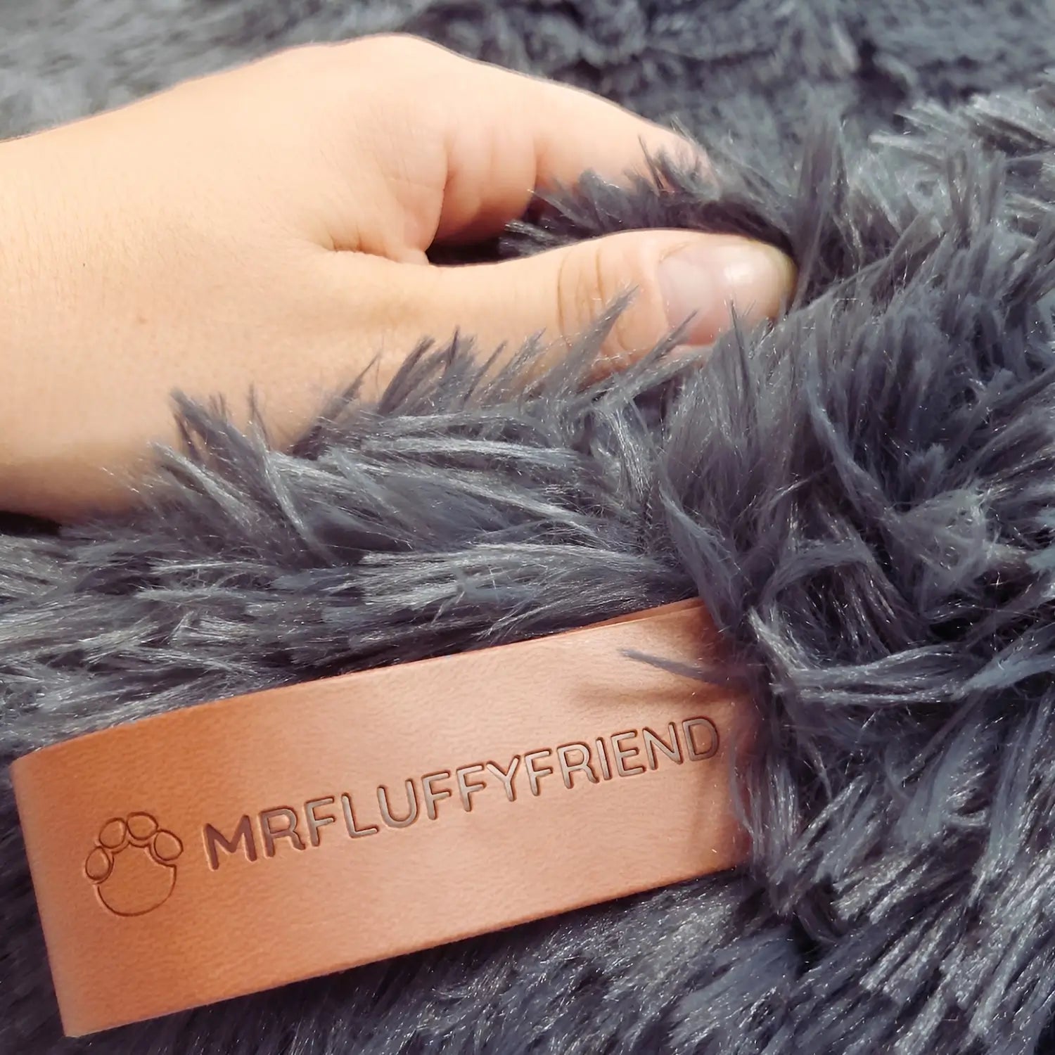 MrFluffyFriend™ - Cama antiestrés para perros