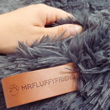Cargar imagen en el visor de la galería, MrFluffyFriend™ - Cama antiestrés para gatos
